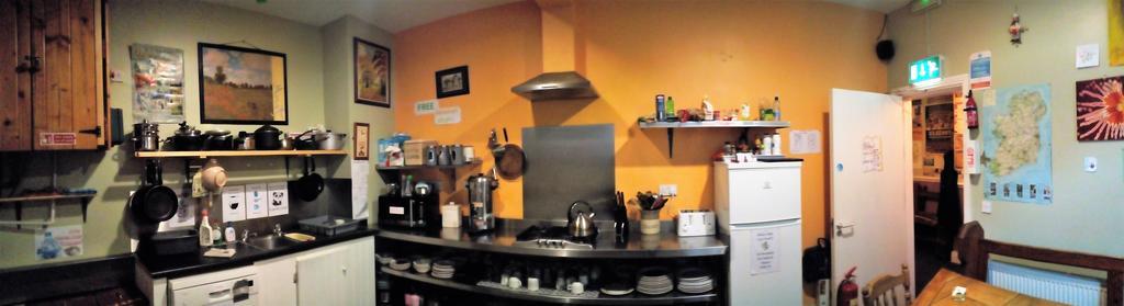 Macgabhainns Backpackers Hostel Кілкенні Екстер'єр фото