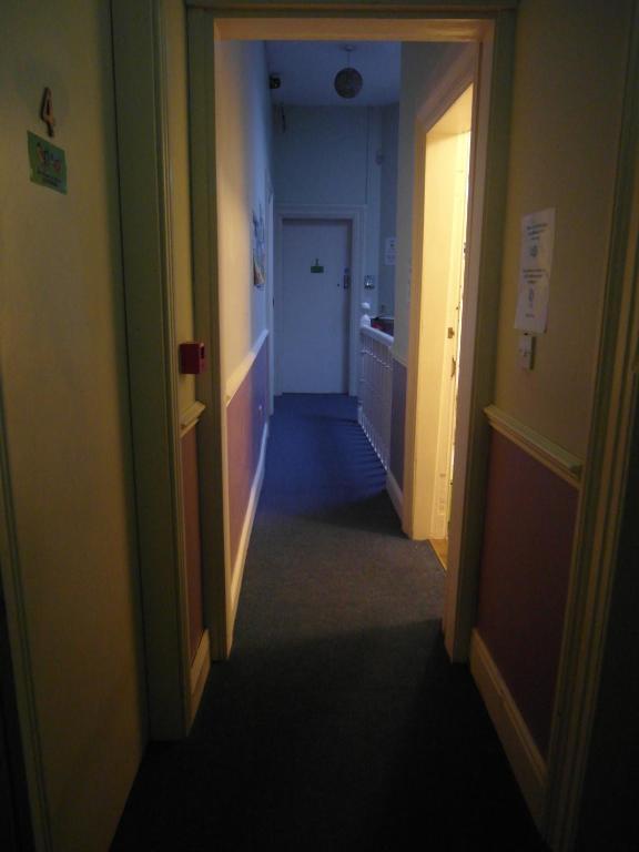 Macgabhainns Backpackers Hostel Кілкенні Екстер'єр фото