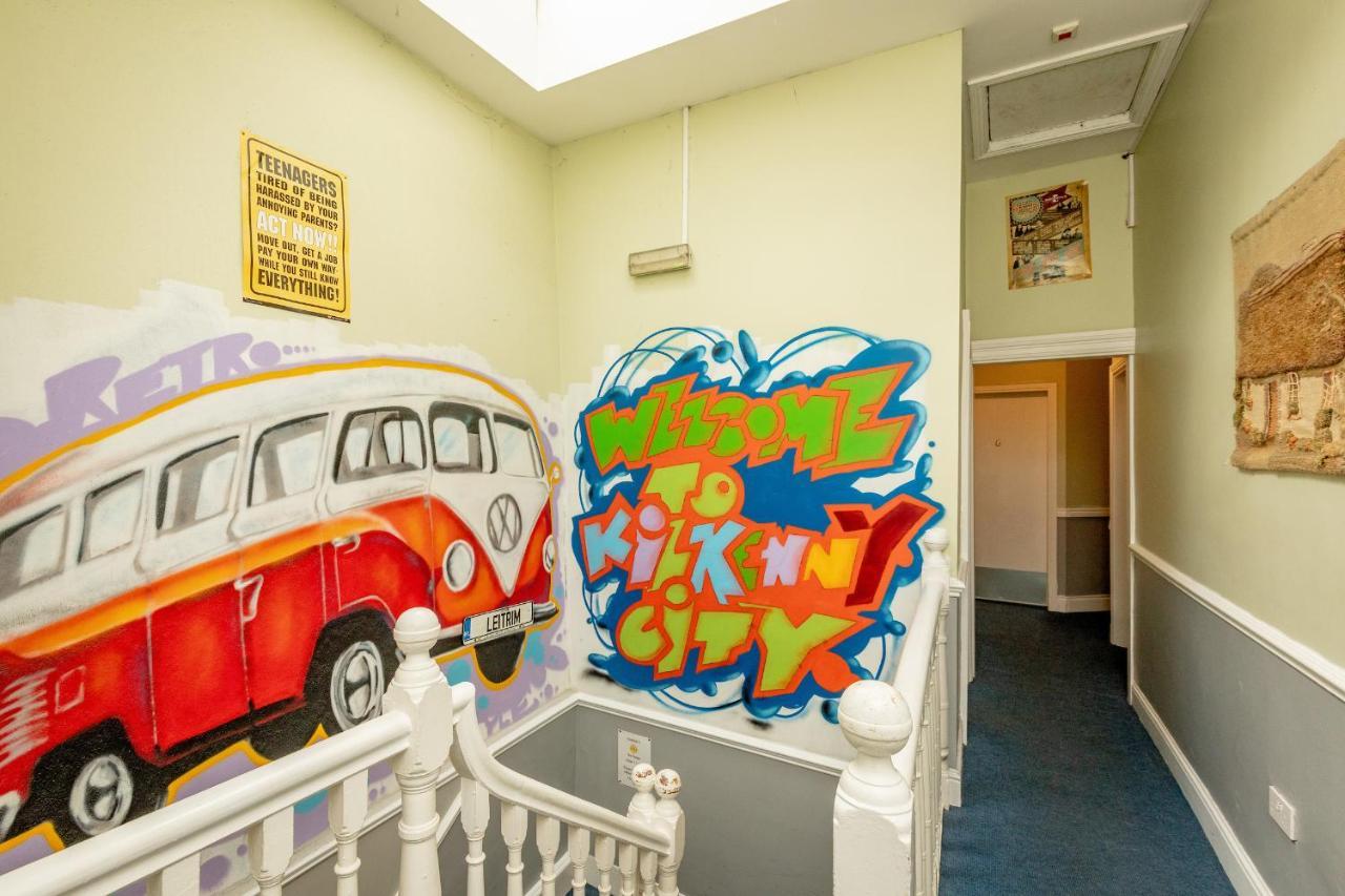 Macgabhainns Backpackers Hostel Кілкенні Екстер'єр фото